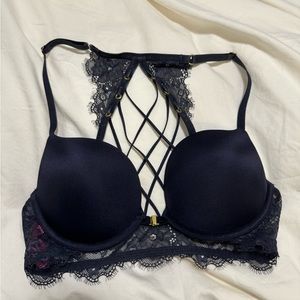 La Senza Beyond Sexy Ultimate Plunge Bra - Front Closure - Size 32C